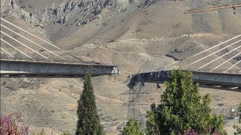 أعلى جسر ⁠الشرق الأوسط.. غـ.ارة أمريكية إسرائيلية تستهدف جسرًا يربط العاصمة طهران بكرج