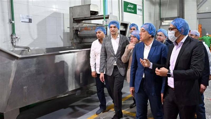 رئيس الوزراء يشيد بمنتجات مصنع «فيردي فودز» للصناعات الغذائية في بنها