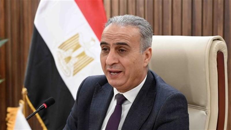 حماية المستهلك يضبط كميات كبيرة من منتجات منتهية الصلاحية بعد بلاغ مواطنة