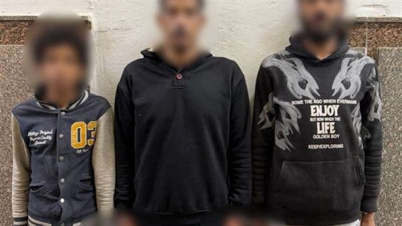 الداخلية تكشف حقيقة قيام شخص بخطف آخر والتعدي عليه داخل ميكروباص بالجيزة