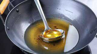 زيوت الطعام المستعملة.. منظومة جديدة تحمي المواطنين وتتضمن تراخيص لممارسة الجمع والتخزين