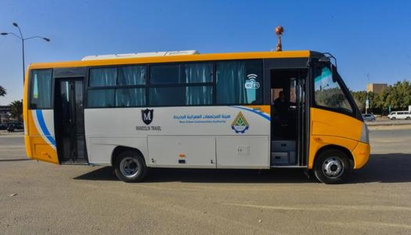 «الإسكان»: زيادة عدد الأتوبيسات المخصصة لرفع الكثافات إلى 6 بحدائق أكتوبر