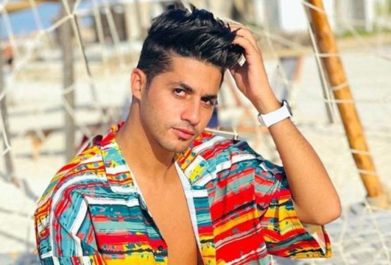 يا رب أنت الشافي.. صورة صادمة لمصطفى عنبة من داخل المستشفى