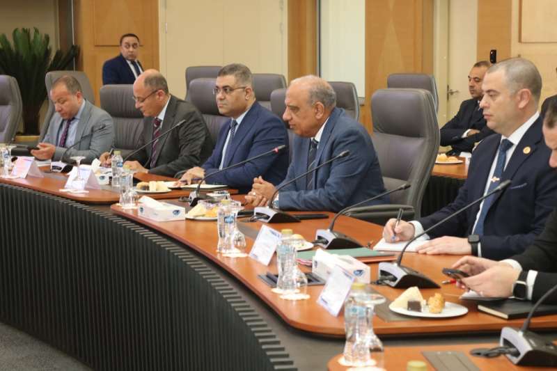 وزير الكهرباء يجتمع مع رئيس شركة روساتوم لمتابعة تطورات مشروع محطة الضبعة النووية