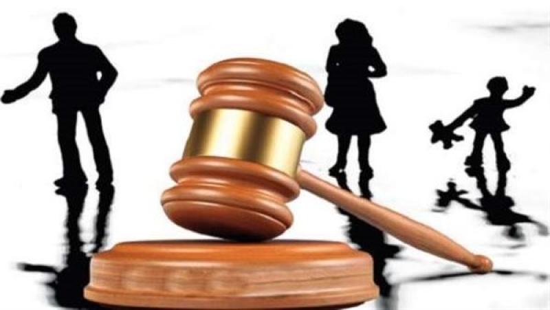 هل يصبح الأب في المرتبة الثانية للحضانة بعد الأم بقانون الأحوال الشخصية الجديد؟