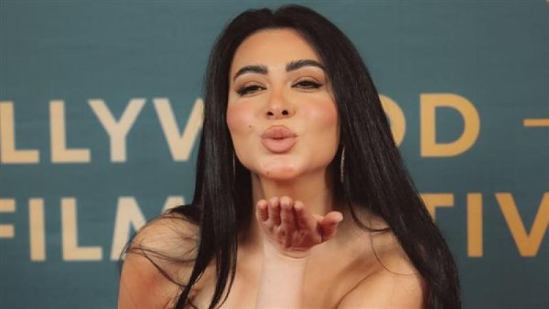 ميرهان حسين تخطف الأنظار بإطلالات جذابة في لوس أنجلوس .. صور