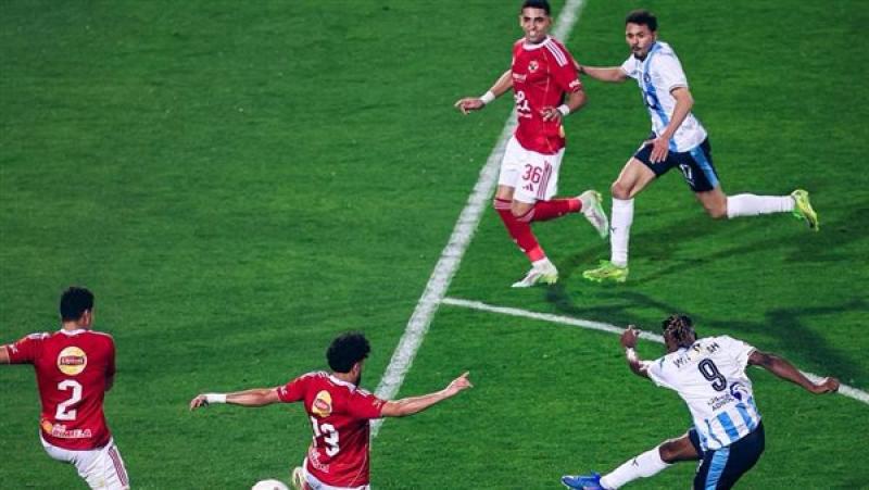 الدوري يشتعل.. بيراميدز يضرب الأهلي بثلاثية والأحمر يبتعد عن حلم اللقب