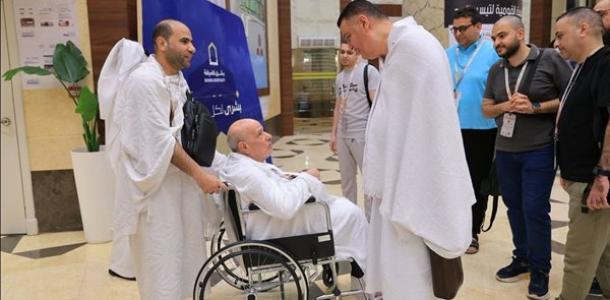 رئيس بعثة حج الجمعيات الأهلية يصل مكة.. ويطمئن على توافر الخدمات للحجاج