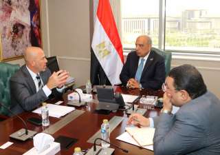 وزير الكهرباء يبحث مع «إنكوم» توفير الطاقة لمشروع مركز بيانات عالمي في مصر