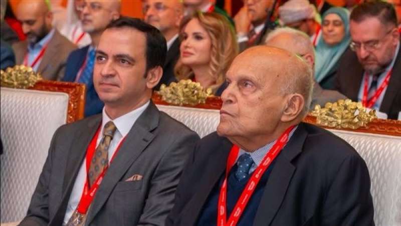 مجدي يعقوب يخطف الأنظار في بريطانيا.. ويكشف ملامح مستقبل زراعة القلب والرئة
