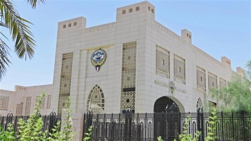الخارجية الكويتية: وفاة شخص وإصابة آخرين جراء الاعتداءات الإيرانية على الكويت