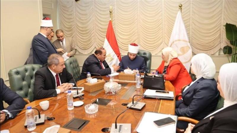 وزير الأوقاف يستقبل أعضاء من مجلس النواب لبحث احتياجات المواطنين