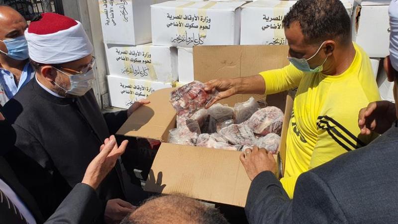 التوصيل للمنزل.. «الأوقاف» تبدأ تسليم نصيب المشاركين في مشروع صكوك الأضاحي