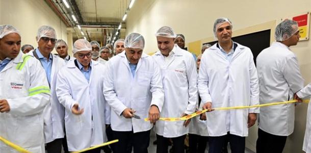رئيس الوزراء يفتتح خط إنتاج جديدا لشركة ”نستله”