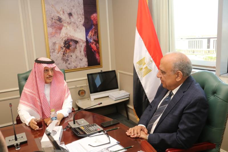 وزير الكهرباء يبحث مع أكوا باور السعودية أوجه التعاون لتنفيذ مشروعات رياح بقدرة 2300 ميجاوات