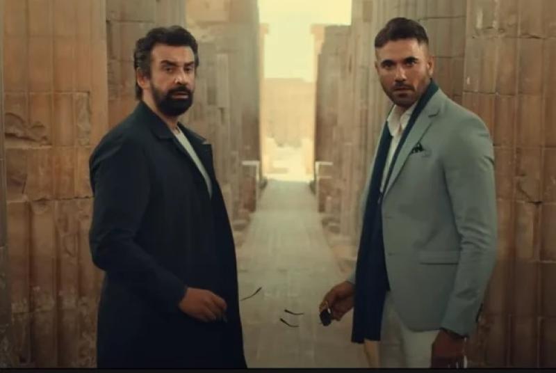 المنافسة مشتعلة.. «كريم وعز» يسيطران على شباك التذاكر في سباق الإيرادات