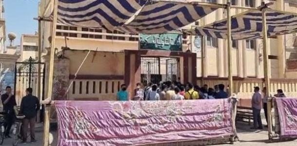 توافد طلاب الثانوية العامة على اللجان لأداء امتحان اللغة العربية