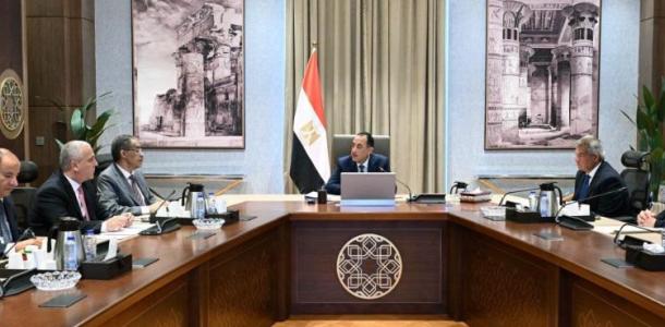 رئيس الوزراء يعقد اجتماعًا لمتابعة تنفيذ تكليفات الرئيس السيسي بشأن الإعلام